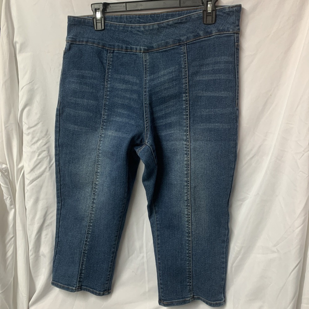 Faith Jeans Capri Blue Stretch Denim High Rise Womens 12 Factory Fade Slimming